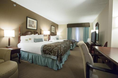 Фотография гостиницы Holiday Inn Express & Suites Arlington North – Stadium Area, an IHG Hotel