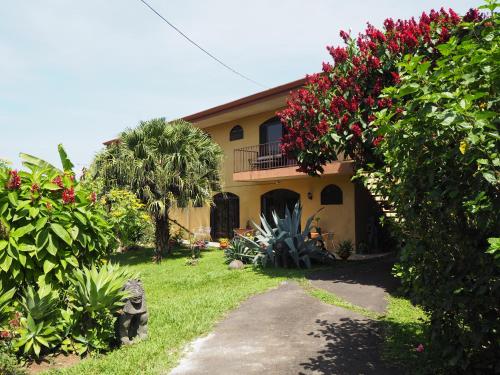 Фотография гостиницы Hotel Vista Linda Montaña