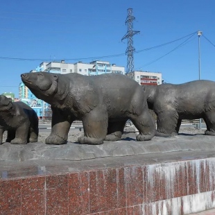 Фотография памятника Памятник Белые медведи