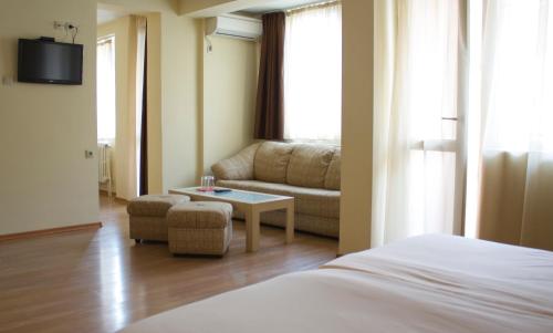 Фотография гостиницы Family Hotel Madrid