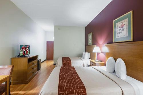 Фотография мини отеля Red Roof Inn Hendersonville