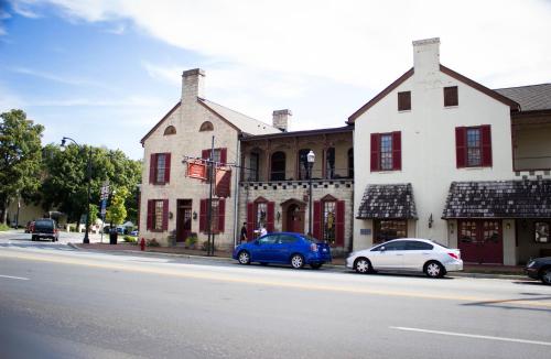 Фотография мини отеля Talbott Tavern and Inn