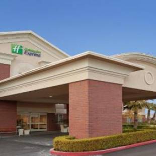 Фотографии гостиницы
Holiday Inn Express Woodland, an IHG Hotel