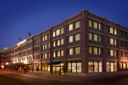 Фотография гостиницы Renaissance New Orleans Arts Warehouse District Hotel