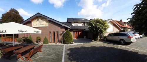 Фотографии мини отеля
Restauracja i hotel Pod Kasztanami