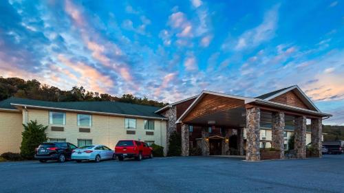 Фотография гостиницы SureStay Plus Hotel by Best Western Berkeley Springs