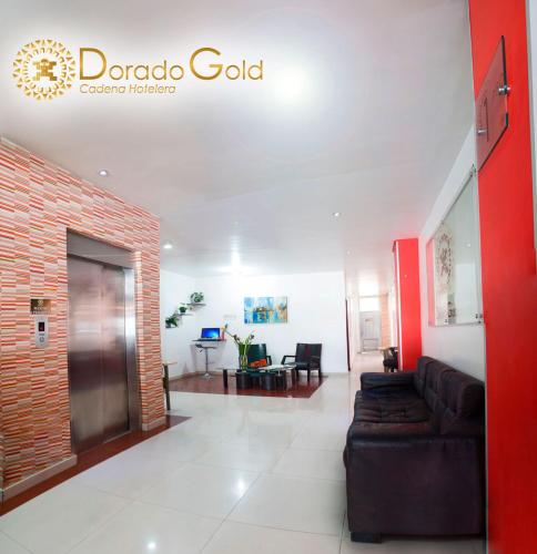 Фотография гостиницы Hotel Dorado Gold Airport