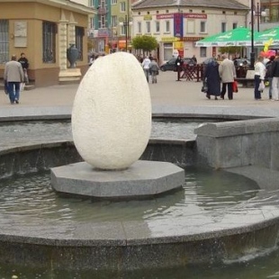 Фотография достопримечательности Фонтан Яйцо