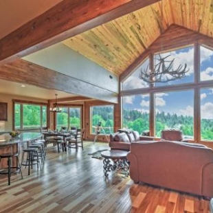 Фотография гостевого дома Luxurious Florissant Mtn Home with Pikes Peak Views!