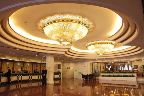 Фотографии гостиницы 
            Baoding Zhong Yin Hotel