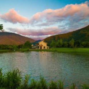 Фотографии гостиницы 
            Summer Rocker Villa