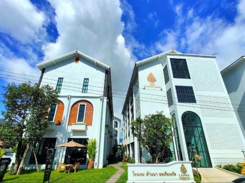 Фотографии гостиницы
Lanna Oriental Hotel - SHA Extra Plus