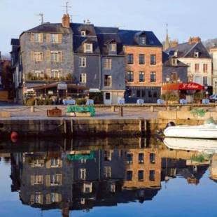 Фотографии гостиницы
L'Absinthe Hotel