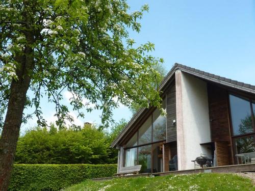 Фотография гостевого дома Contemporary Chalet in Malmedy near Forest