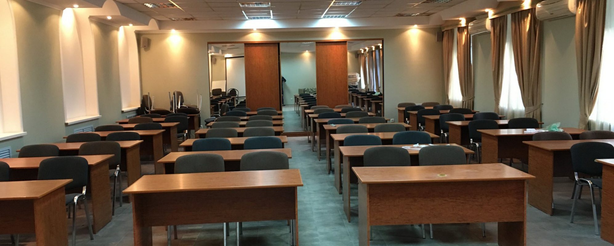 Фотографии конференц-зала Аэлита на 100 мест