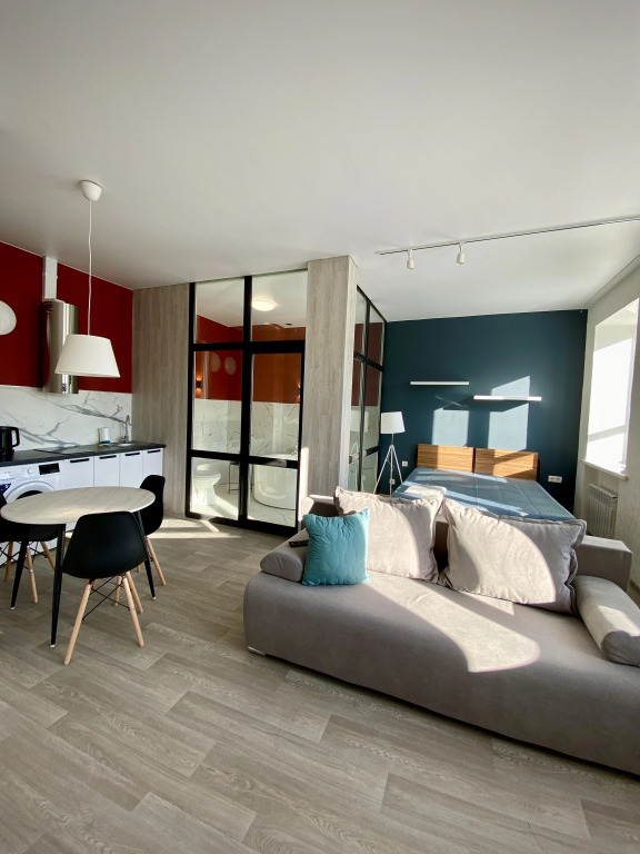 Фотография квартиры Квартира Стильная студия в центре с круглой ванной