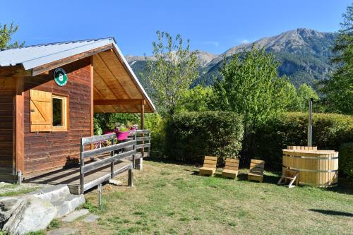 Фотография гостевого дома Chalets de la Ferme de Belline