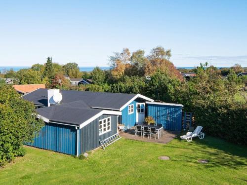 Фотография гостевого дома 6 person holiday home in Glesborg