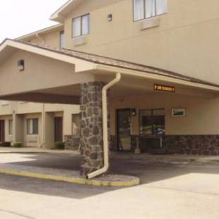 Фотографии гостиницы 
            Quality Inn & Suites Warren