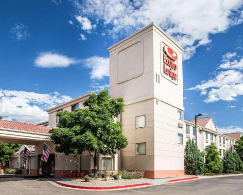 Фотография гостиницы Econo Lodge Denver International Airport