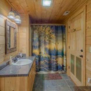 Фотографии гостевого дома 
            Colby's Cabin by Escape to Blue Ridge