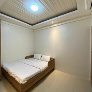 Фотография гостиницы Vaccinated Staff - OYO 605 The Quarters