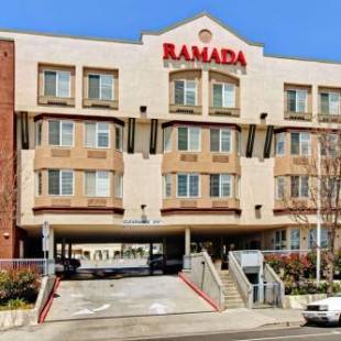 Фотографии гостиницы 
            Ramada Limited and Suites San Francisco Airport