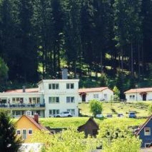 Фотография гостевого дома Pension Am Waldesrand