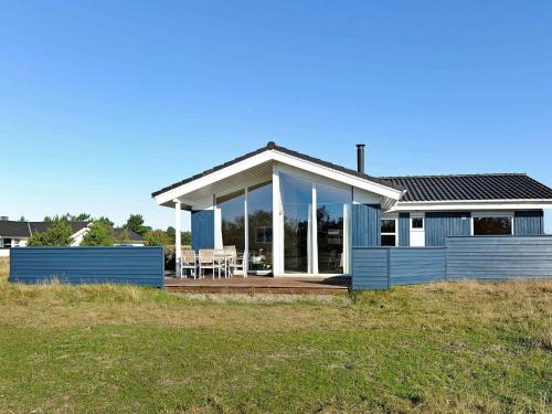 Фотография гостевого дома Three-Bedroom Holiday home in Fanø 6
