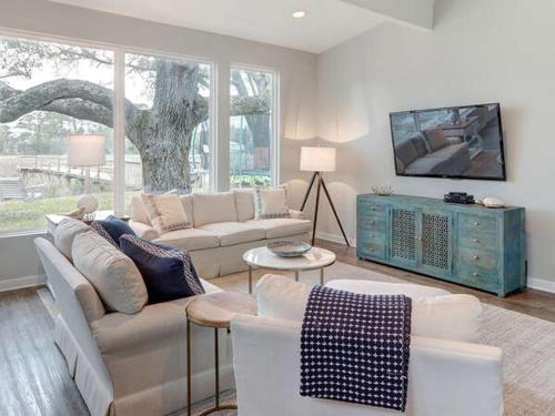 Фотография гостевого дома Cupp's Castle + Carriage