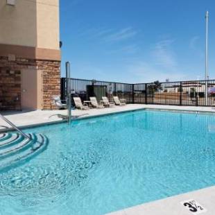 Фотографии гостиницы
Holiday Inn Express Fresno Northwest - Herndon, an IHG Hotel