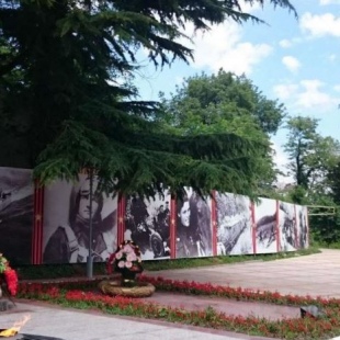 Фотография достопримечательности Мемориал Горка Героев