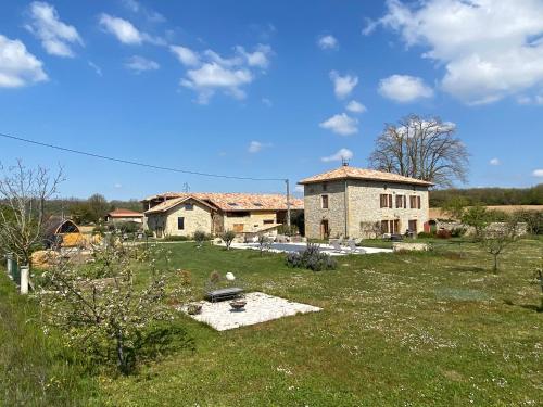 Фотография мини отеля Gites&chambres d hôtes Les granges du Fournel