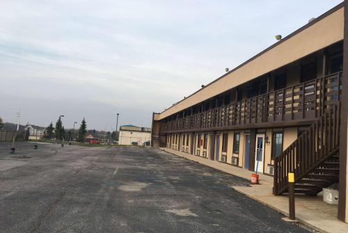 Фотография гостиницы Knights Inn Merrillville