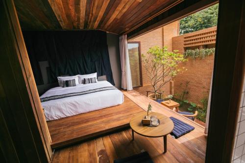 Фотографии гостиницы
Athita The Hidden Court Chiang Saen Boutique Hotel SHA Plus CERTIFIED