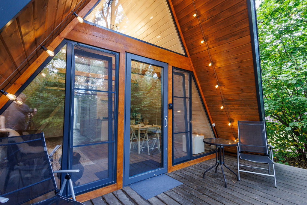 Фотография Коттеджа Частный дом А-фрейм в дубовом лесу