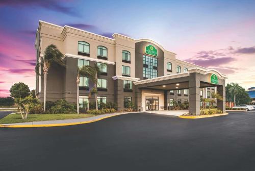 Фотография гостиницы La Quinta by Wyndham Clearwater South