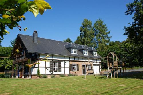 Фотография гостевого дома Charming half-timbered house with a whirlpool in quiet surroundings