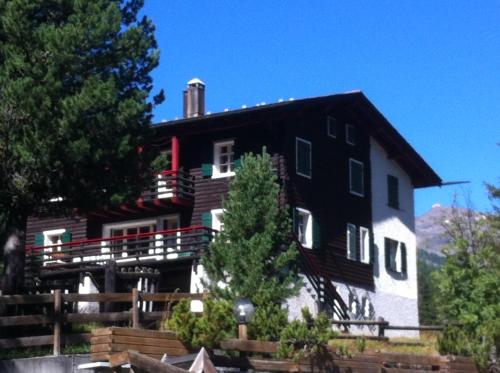 Фотография гостевого дома QC House - Chalet tra le alpi