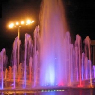 Фотография достопримечательности Фонтан на центральной площади