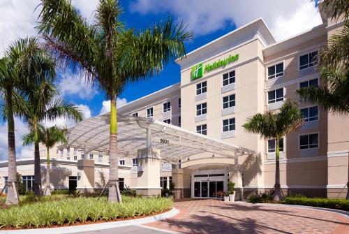 Фотография гостиницы Holiday Inn Fort Myers Airport-Town Center, an IHG Hotel
