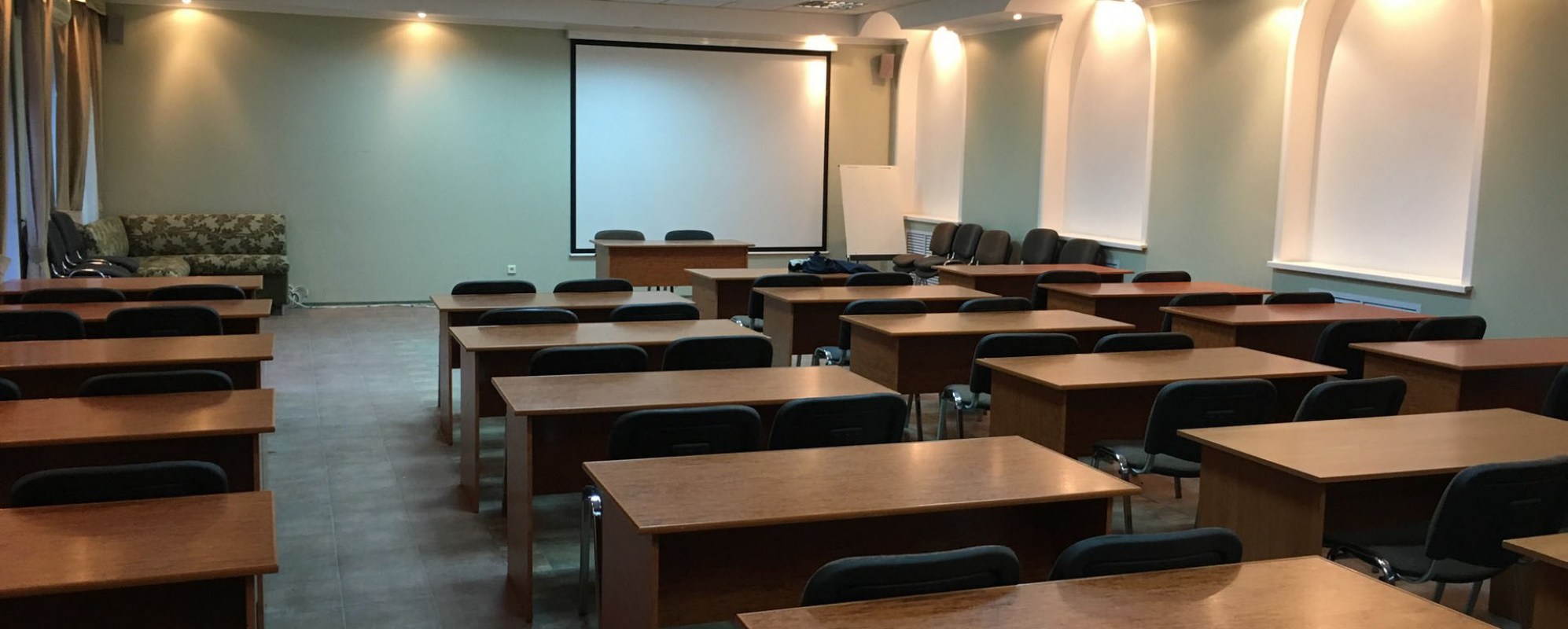 Фотографии конференц-зала Аэлита на 70 мест