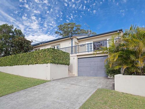 Фотография гостевого дома Mon Reve 4A Tallean Road - three bedroom property with air conditioning