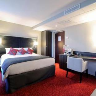 Фотографии гостиницы
Mercure Paris Tour Eiffel Pont Mirabeau