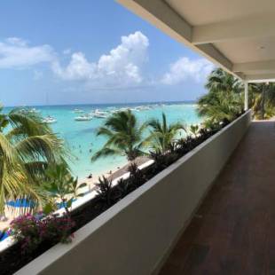 Фотографии гостиницы
Cuxos Hotel Beachfront