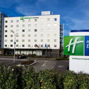 Фотографии гостиницы 
            Holiday Inn Express Lisbon-Oeiras, an IHG Hotel