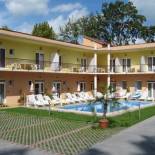 Фотография гостиницы Beach Hotel