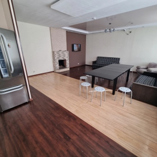 Фотография квартиры Апартаменты 5-комнатные в Гостевом Доме Домашний