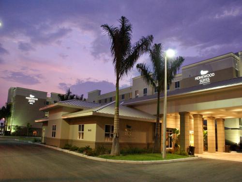 Фотография гостиницы Homewood Suites Fort Myers Airport - FGCU