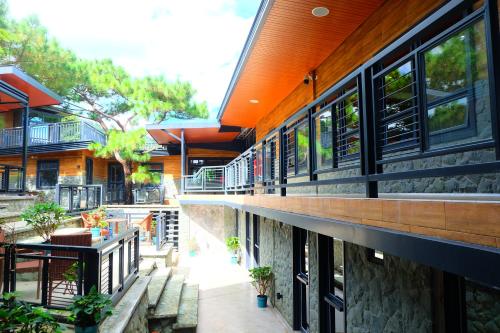 Фотография гостиницы Vaccinated Staff - OYO 492 Sunset View Ridge Residences